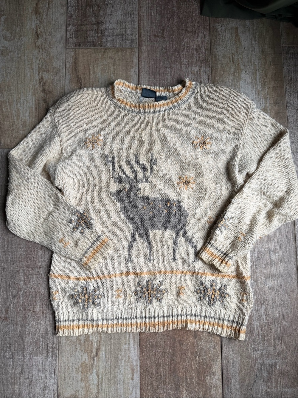 Vintage Liz Claiborne Cream Crewneck Sweater with Gray Moose and Tan Accents